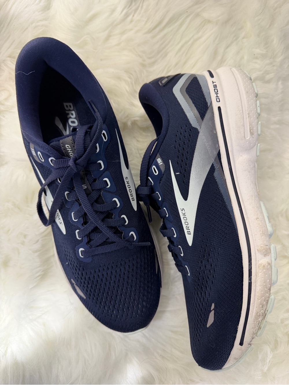 Brooks Men's Navy and White Running Shoes - Glycerin Style